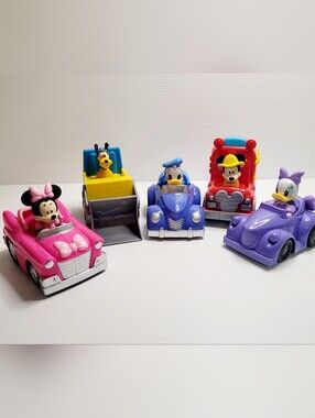 Disney Character Vehicle Lot Minnie Mickey Donald Daisy Pluto Toy Cars Set of 5